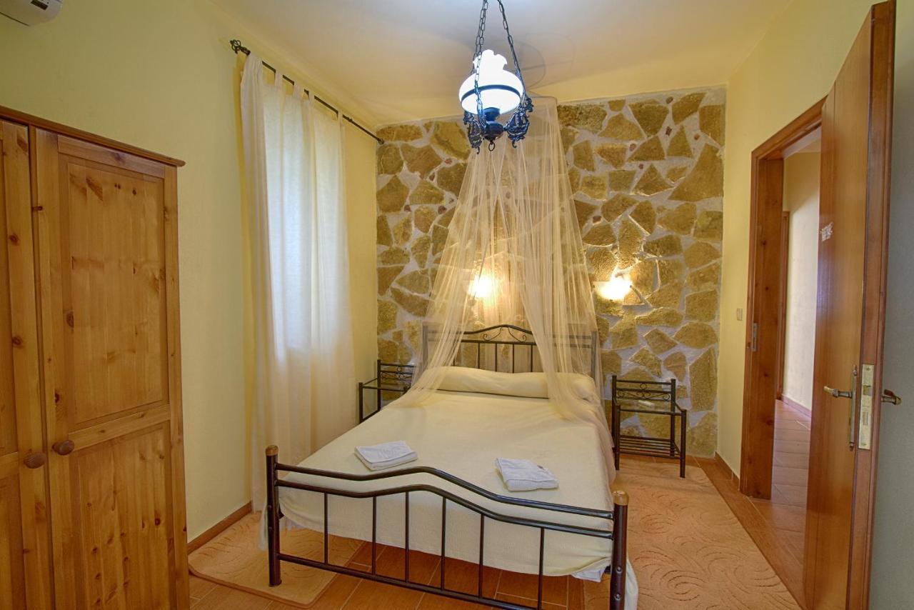 Olive Farm Villa Agia Marina Eksteriør billede